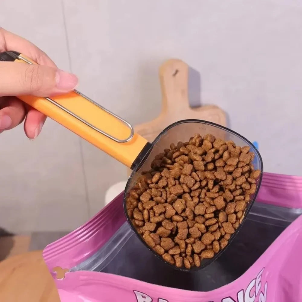 Pet Food Measuring Scoop with Clip